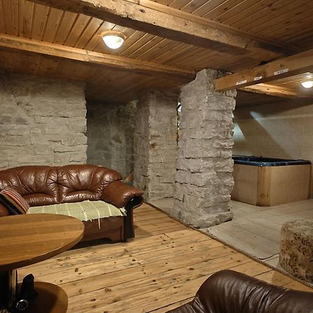 Alevi Holiday Home With Sauna Талин Екстериор снимка